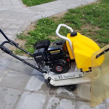 Виброплиты Helmut