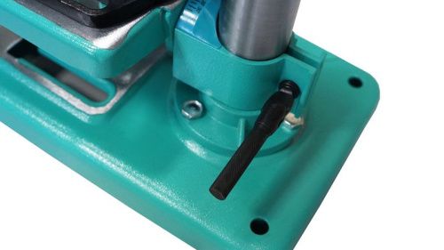 Станок сверлильный BD7045  Sturm, 0,45кВт, 9 скоростей, патрон 16 мм-Tehinstrument