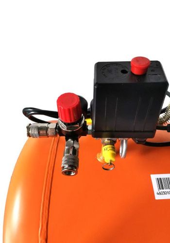 Компрессор воздушный масляный ВКС-93210С СОЮЗ, 2,4кВт, 410л/мин, ресивер 100л, прямой привод-Tehinstrument