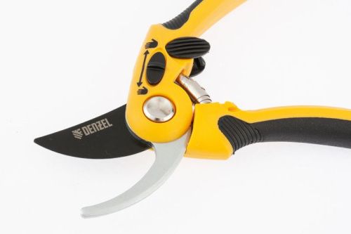 Набор: Сучкорез телескопический 22-29” и секатор прямого реза// Denzel-Tehinstrument