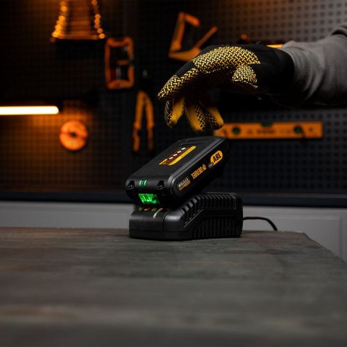 Устройство зарядное для аккумуляторов Denzel IBC-18-2.3-Tehinstrument