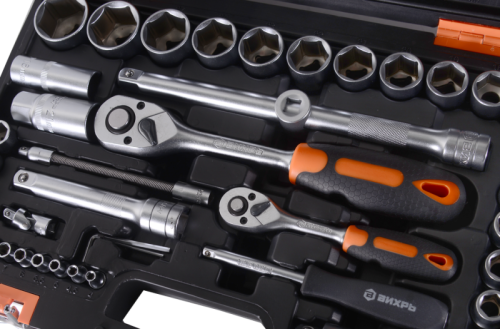 Набор инструментов, 1/2" , 1/4" , CrV, пластиковый кейс 94 предмета Вихрь-Tehinstrument