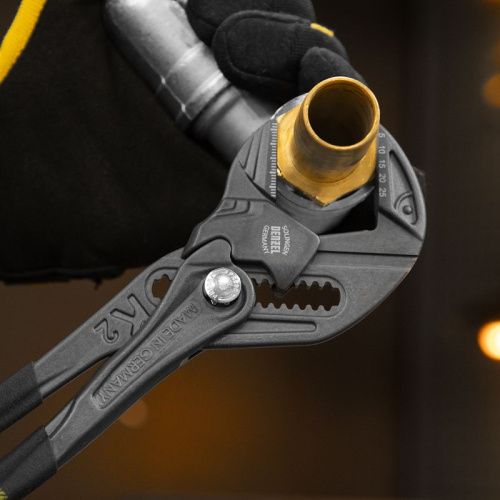 Клещи переставные, кнопочный механизм, обливные рукоятки, сантехнические, 250 мм Denzel-Tehinstrument