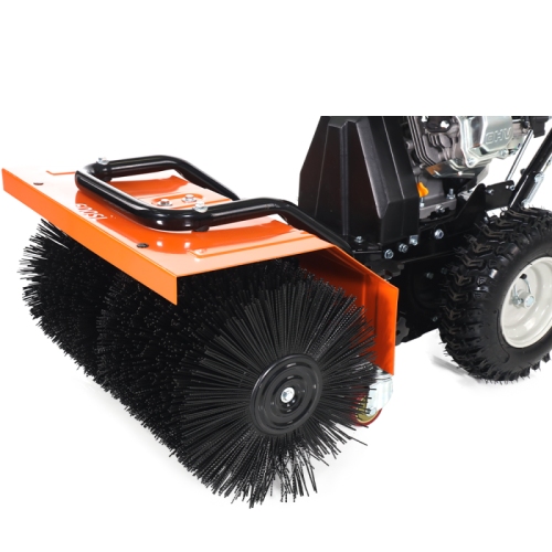 Подметальная машина YARD FOX 600SL-Tehinstrument