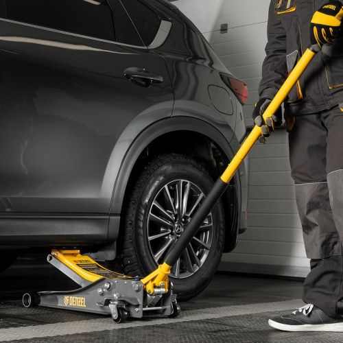 Домкрат гидравлический подкатной, 3 т, 75-500 мм, быстрый подъем, низкий подхват, проф. Denzel-Tehinstrument