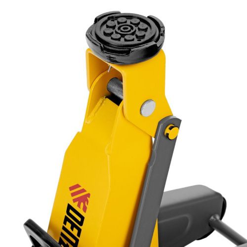 Домкрат гидравлический подкатной, 2 т, 135-385 мм, в пласт. кейсе Denzel-Tehinstrument