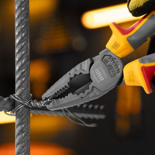 Плоскогубцы комбинированные, диэлектрические трехкомпонентные рукоятки до 1000 В, 180 мм Denzel-Tehinstrument