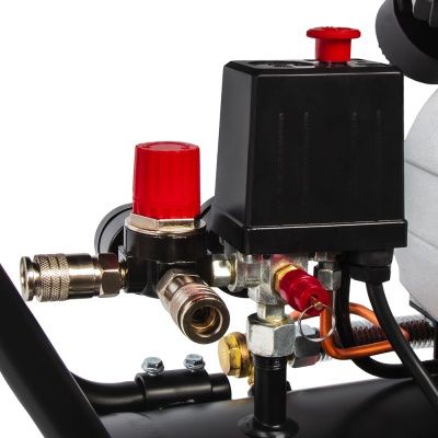 Компрессор поршневой масляный QUATTRO ELEMENTI KM 50-380-Tehinstrument