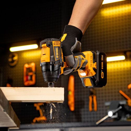 Винтоверт ударный аккумуляторный бесщет Denzel CID-IB-200-Tehinstrument