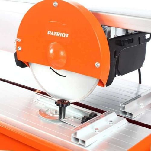 Электрический станок для резки плитки и камня Patriot TC 900 (плиткорез Патриот ТС 900)-Tehinstrument