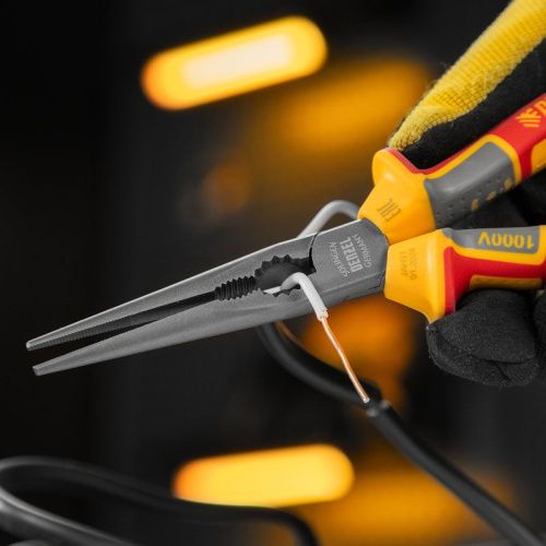 Длинногубцы прямые, диэлектрические рукоятки до 1000 В, трехкомпонентные рукоятки, 205мм Denzel-Tehinstrument