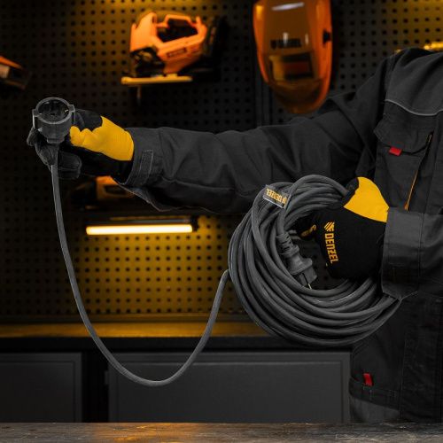 Удлинитель-шнур силовой Top Series, КГТТ, 20м, 1 розетка, 3 x 1,5 мм, 3 м Denzel-Tehinstrument