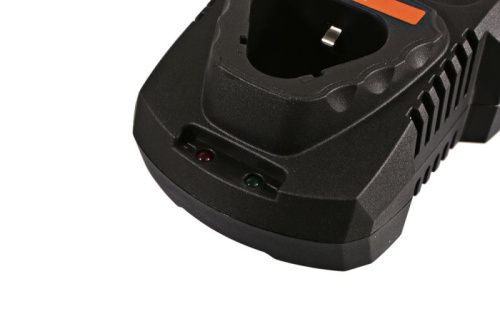 SBC1202 зарядное устройство  Sturm 1BatterySystem12V, 2.4 А-Tehinstrument