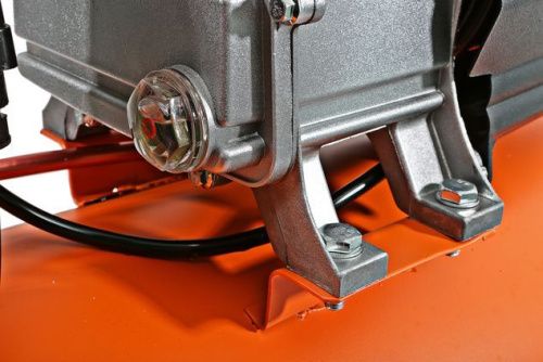 Компрессор воздушный масляный ВКС-93155С СОЮЗ, 1,5кВт, 210л/мин, ресивер 50 л, прямой привод-Tehinstrument