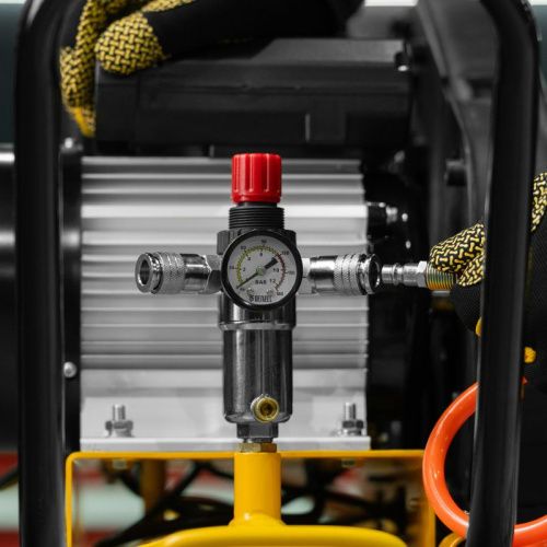 Компрессор воздушный ременной привод Denzel BCI 2200/100-Tehinstrument