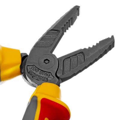 Плоскогубцы комбинированные, диэлектрические трехкомпонентные рукоятки до 1000 В, 180 мм Denzel-Tehinstrument