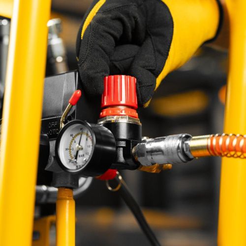 Малошумный безмасляный компрессор Denzel DLP-3000/50-Tehinstrument