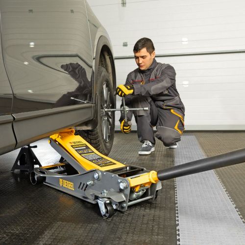 Домкрат гидравлический подкатной, 3,8 т, 110-580 мм, быстрый подъем, низкий подхват, проф. Denzel-Tehinstrument