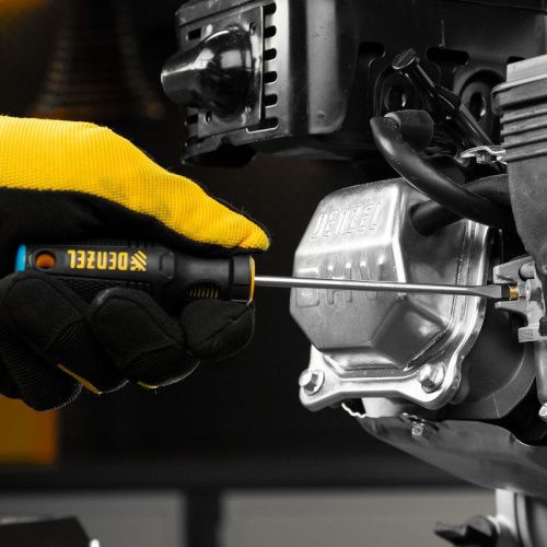 Отвертка, SL4х100 мм, S2, 3к рукоятка Denzel-Tehinstrument