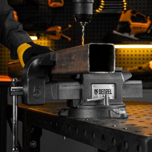 Тиски слесарные BVH-125, 125 мм, поворотные, стальная направляющая, с наковальней //Denzel-Tehinstrument