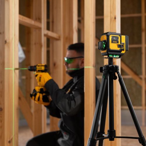 Лазерный уровень мультипризменный DLV-360-3T, 30 м, зеленый луч, Li-Ion 2,4 Aч, штатив // Denzel-Tehinstrument