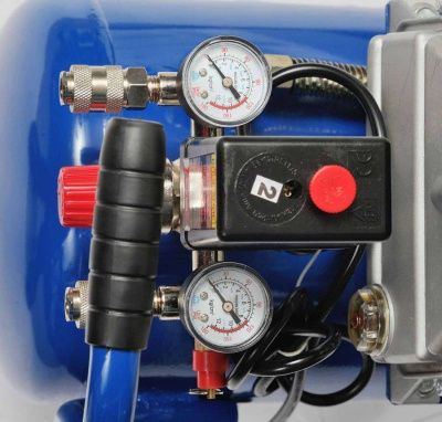 Поршневой компрессор HYUNDAI HYC 2050 (компрессор Хендай HYC 2050)-Tehinstrument