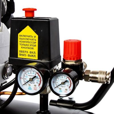 Компрессор поршневой масляный QUATTRO ELEMENTI KM 50-380-Tehinstrument