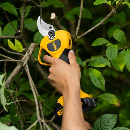 Секатор аккумуляторный, бесщет., CP-40BL, Li-Ion, 20 В, лезвия SK5 Denzel-Tehinstrument