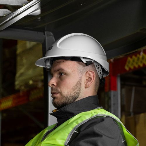 Каска защитная ударопр.«Форвард» (К-05)ABS/PC,комплект со встроен.очк.ОЧК-05 Форвард,белая Denzel-Tehinstrument