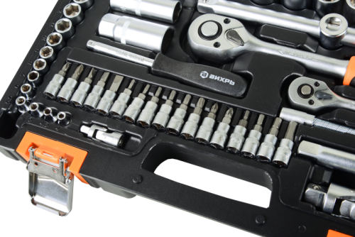 Набор инструментов АВТО, 1/2" , 1/4" , CrV, в кейсе 82 предм Вихрь-Tehinstrument