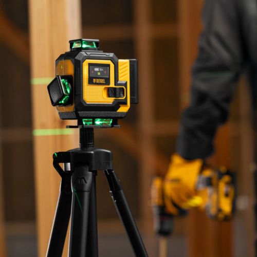 Лазерный уровень мультипризменный DLV 360-4T, 30 м, зеленый луч, Li-Ion 2,4 Aч, штатив// Denzel-Tehinstrument