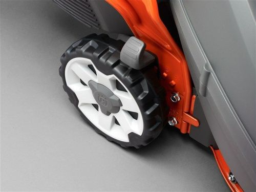 Бензиновая газонокосилка Husqvarna LC 348V самоходная-Tehinstrument