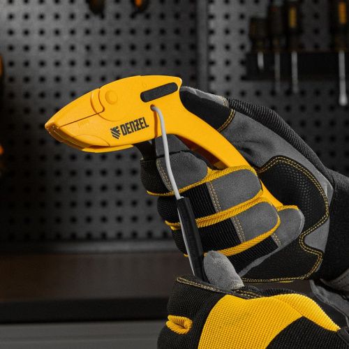 Щипцы для зачистки электропроводов, сечением 0,2-6 мм2, функция обрезания проводов Denzel-Tehinstrument