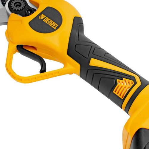 Секатор аккумуляторный, бесщет., CP-30BL, Li-Ion, 20 В, лезвия SK5 // Denzel-Tehinstrument