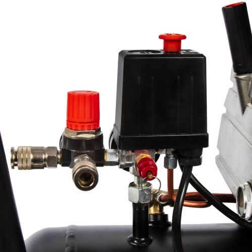 Компрессор поршневой масляный QUATTRO ELEMENTI KM 50-200-Tehinstrument